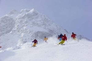 Jak uniknąć kontuzji na nartach